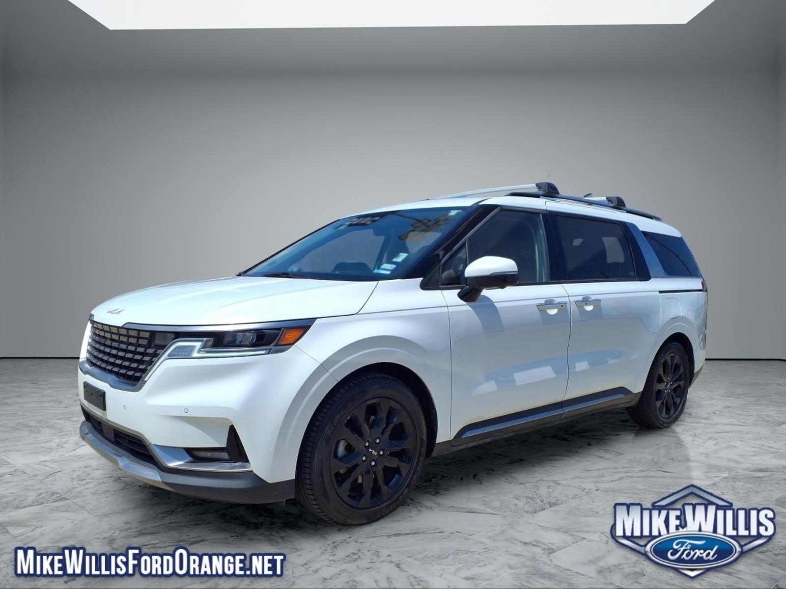 2024 Kia Carnival SX