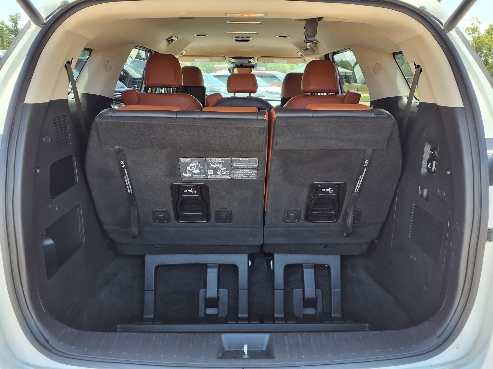 2024 Kia Carnival SX