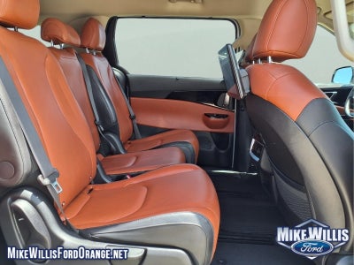 2024 Kia Carnival SX