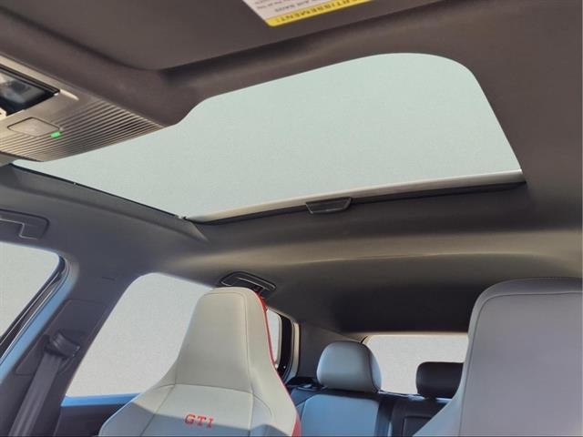 2023 Volkswagen Golf GTI SE