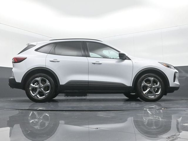 2025 Ford Escape Hybrid ST-Line