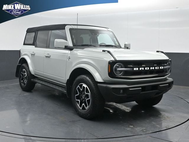 2023 Ford Bronco Outer Banks
