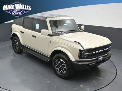 2026 Ford Bronco Outer Banks
