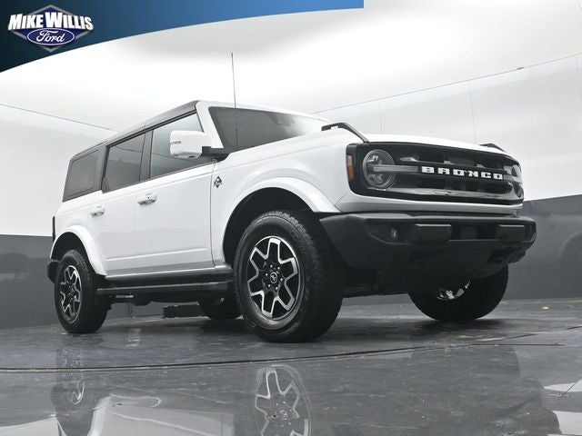 2024 Ford Bronco Outer Banks