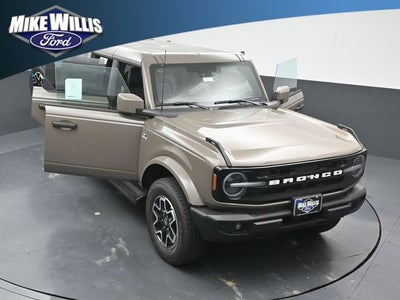 2026 Ford Bronco Outer Banks