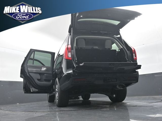2026 Ford Expedition Active