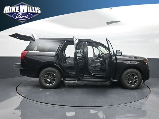 2027 Ford Expedition Active