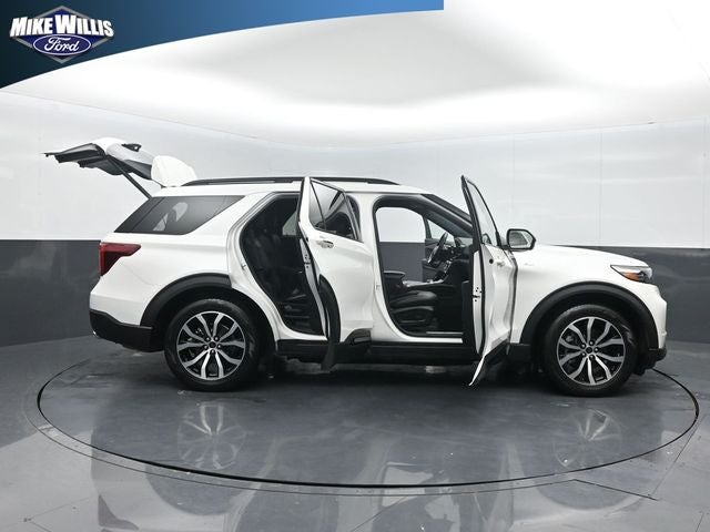 2022 Ford Explorer ST-Line