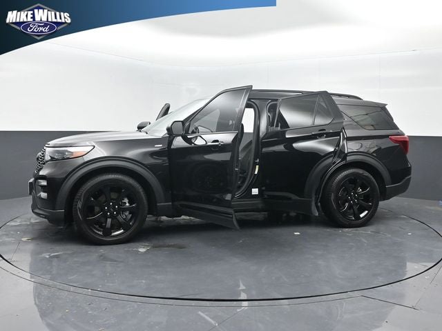 2024 Ford Explorer ST-Line