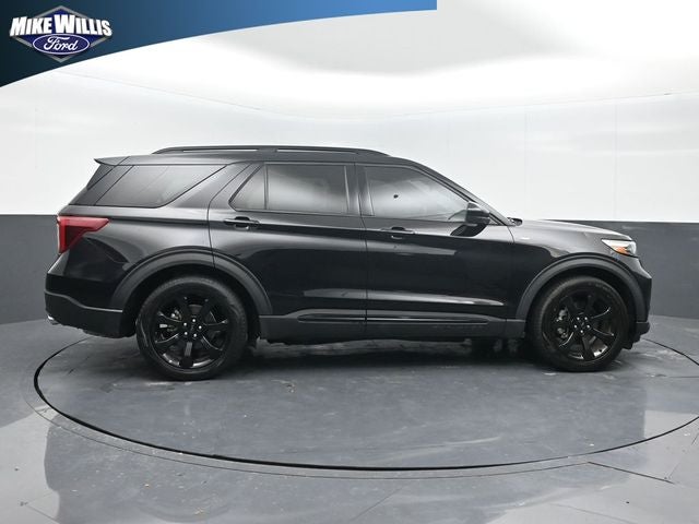 2024 Ford Explorer ST-Line