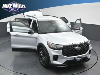 2026 Ford Explorer ST-Line
