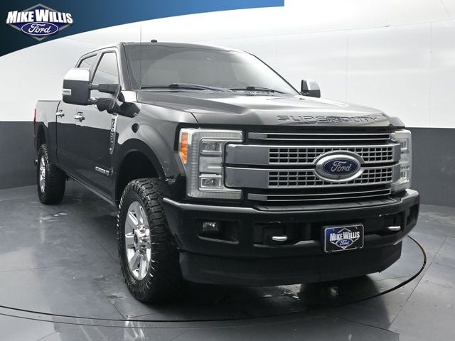2017 Ford F-250 Platinum 4x4 Crew Cab 8' Box's photo