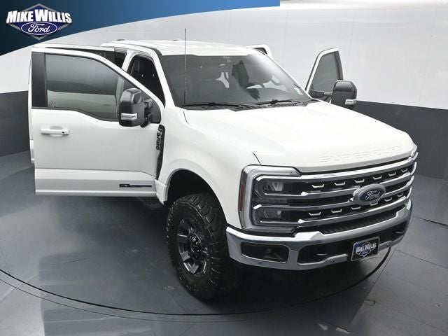 2026 Ford F-350SD Lariat Tremor