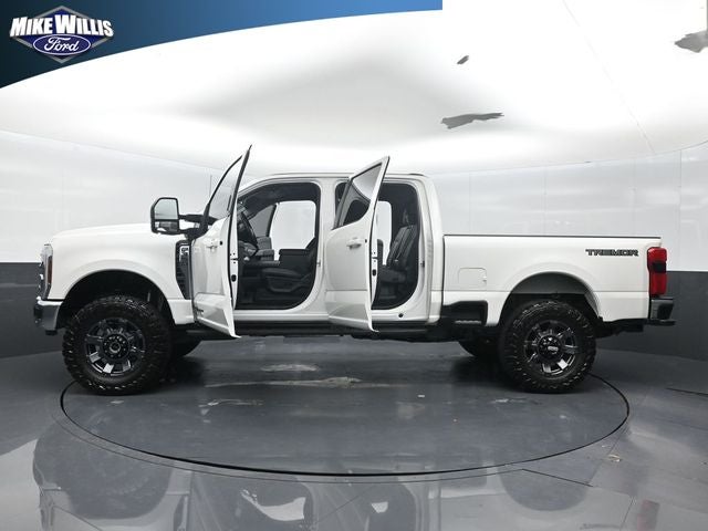 2026 Ford F-350SD Lariat Tremor