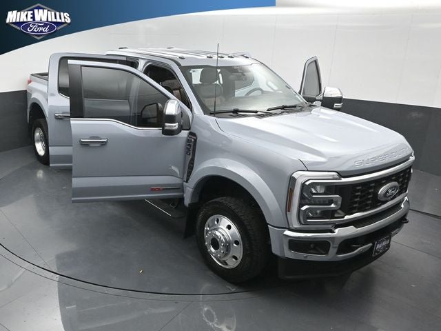 2025 Ford F-450SD King Ranch DRW