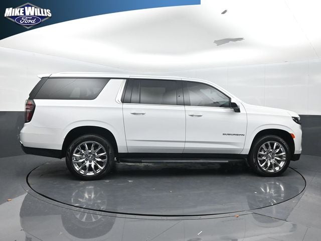 2022 Chevrolet Suburban LT