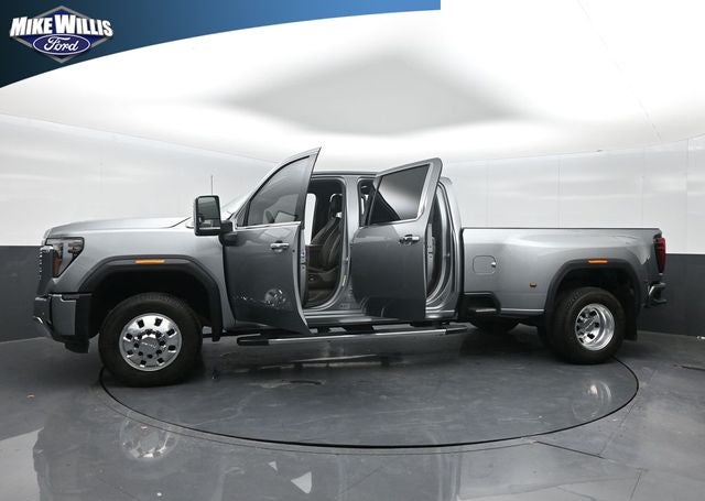 2025 GMC Sierra 3500HD Denali
