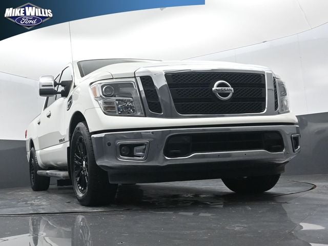 2017 Nissan Titan SL