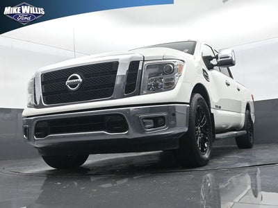 2017 Nissan Titan SL