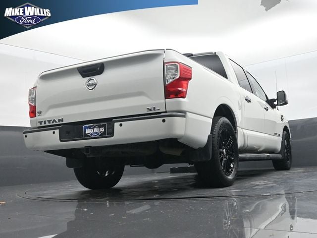 2017 Nissan Titan SL