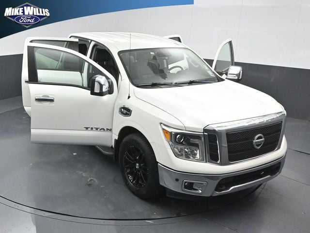 2017 Nissan Titan SL