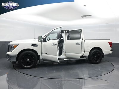 2017 Nissan Titan SL