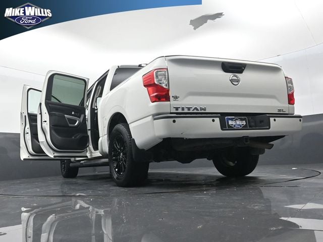 2017 Nissan Titan SL