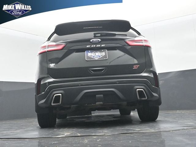 2022 Ford Edge ST