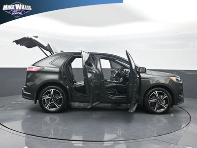 2022 Ford Edge ST