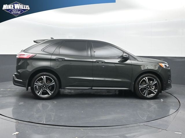 2022 Ford Edge ST