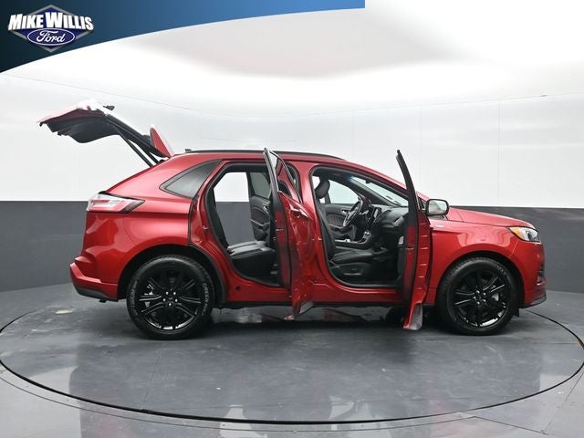 2022 Ford Edge ST Line