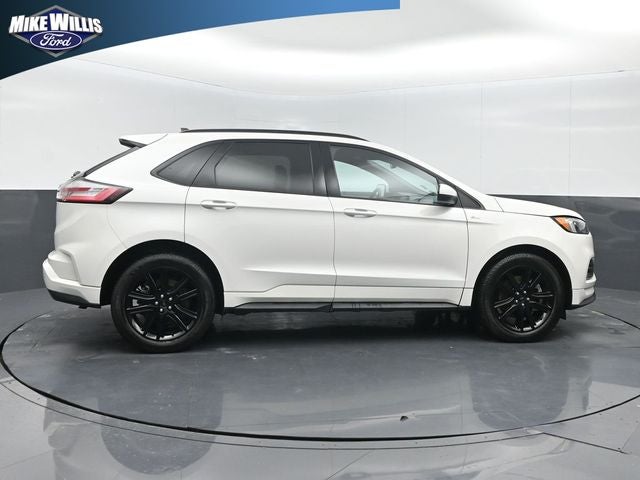 2022 Ford Edge ST Line