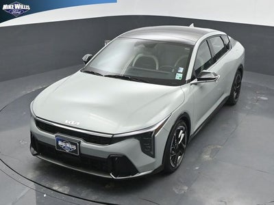 2025 Kia K4 GT-Line