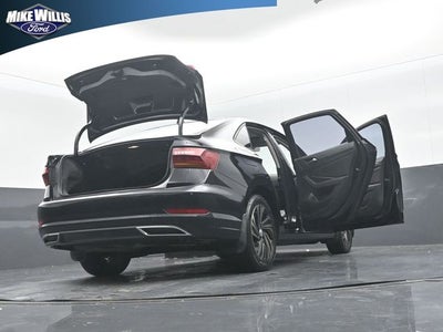 2019 Volkswagen Jetta SEL Premium