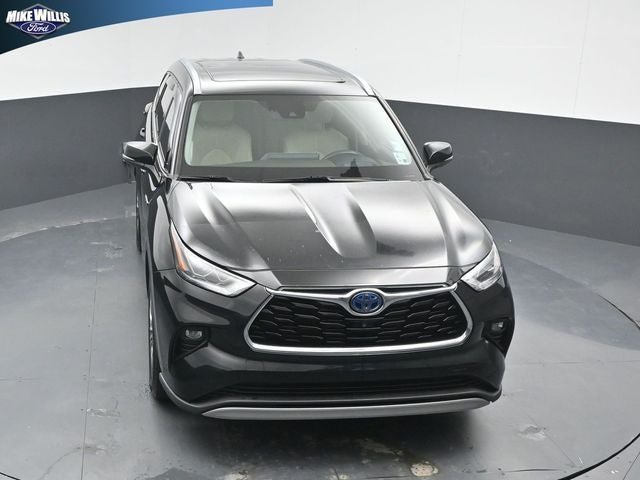 2021 Toyota Highlander Hybrid Platinum