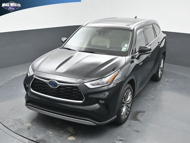 2021 Toyota Highlander Hybrid Platinum