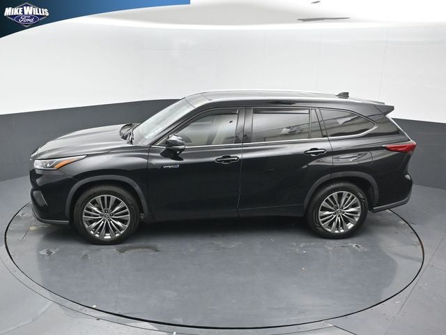 2021 Toyota Highlander Hybrid Platinum