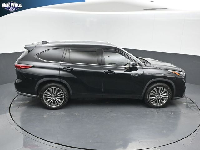 2021 Toyota Highlander Hybrid Platinum