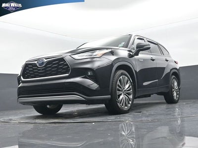 2021 Toyota Highlander Hybrid Platinum