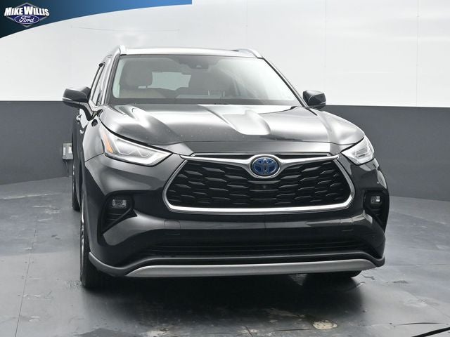 2021 Toyota Highlander Hybrid Platinum