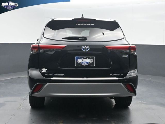 2021 Toyota Highlander Hybrid Platinum