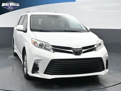 2020 Toyota Sienna LE