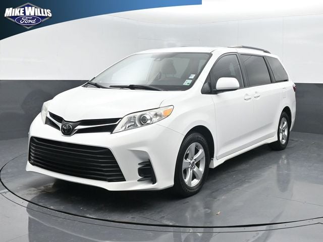 2020 Toyota Sienna LE