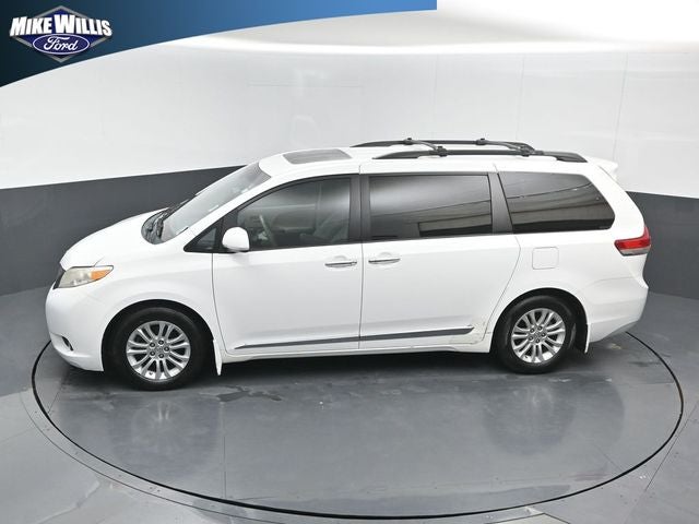 2013 Toyota Sienna XLE Mobility Auto Access