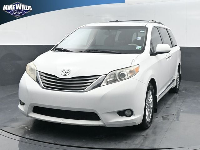 2013 Toyota Sienna XLE Mobility Auto Access