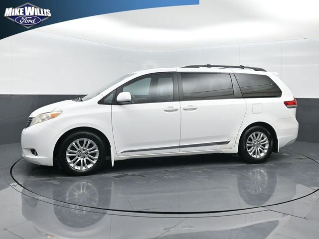 2013 Toyota Sienna XLE Mobility Auto Access