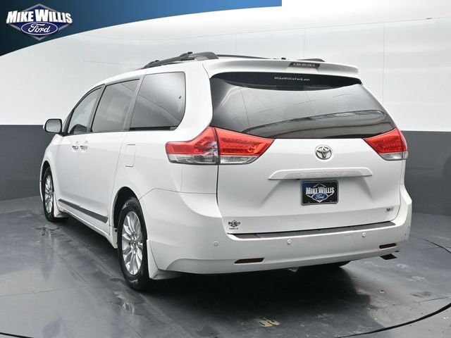 2013 Toyota Sienna XLE Mobility Auto Access