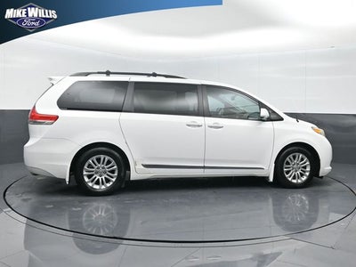 2013 Toyota Sienna XLE Mobility Auto Access