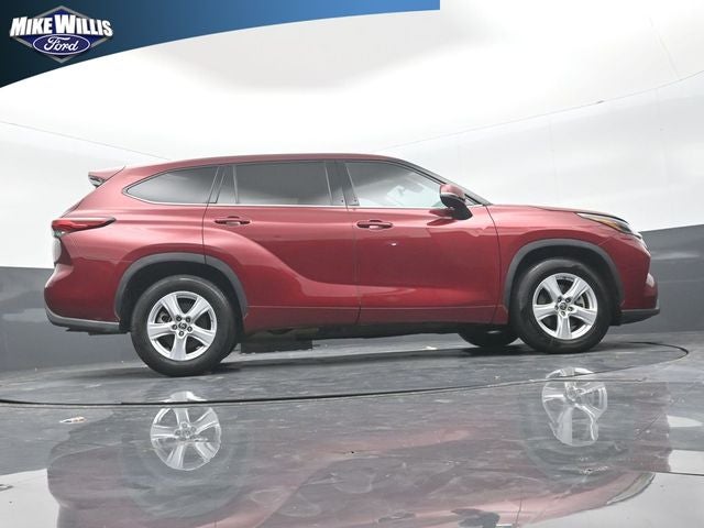 2020 Toyota Highlander LE