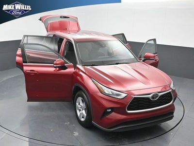 2020 Toyota Highlander LE
